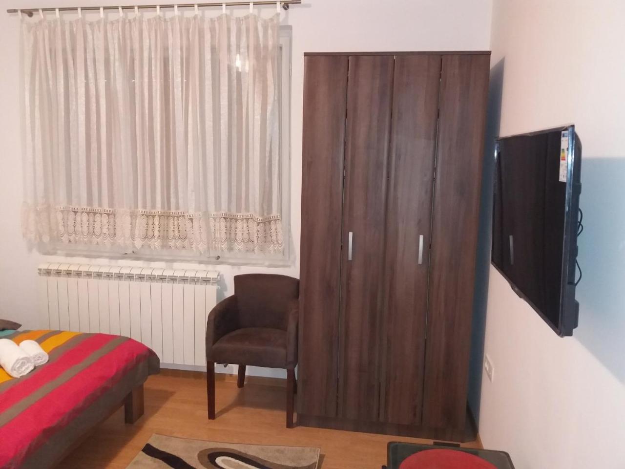 Apartman Donji Kraj Appartement Cetinje Buitenkant foto
